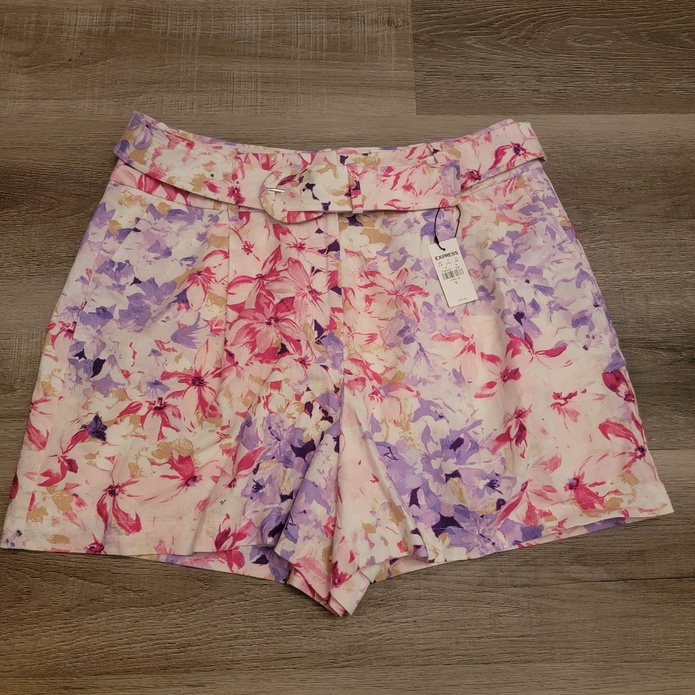 NWT Express High Waist Belted Lines Blend Floral Women's Shorts Size 12 Pink/lav